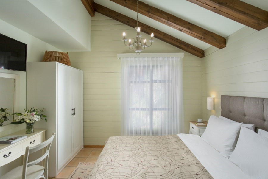 Basalt Cabins - bed