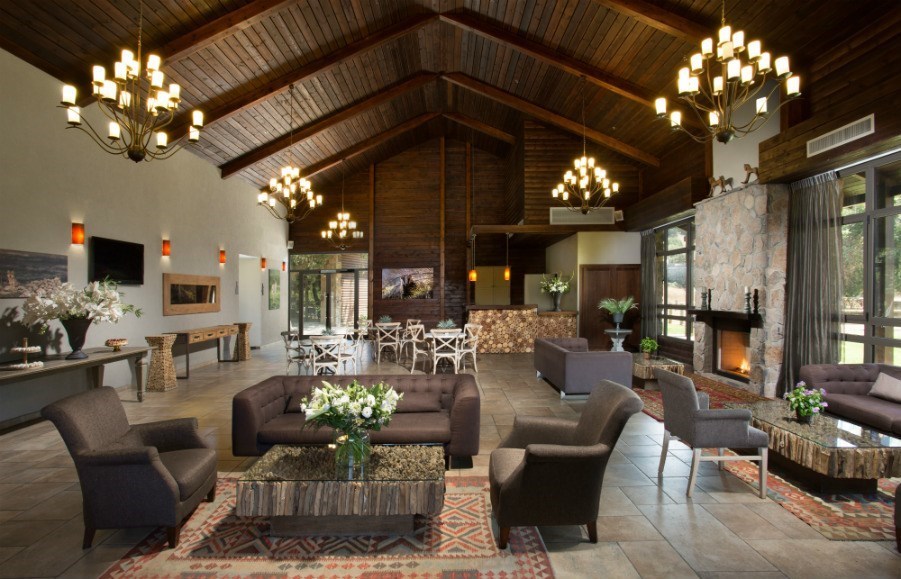Merom Golan spacious lobby